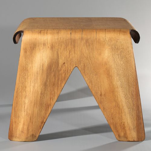 Charles & Ray Eames, early plywood children's stool Charles & Ray Eames, autrefo&hellip;