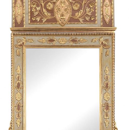 Espejo Neoclásico en madera tallada, dorada y policromada. Con moldura decorada &hellip;