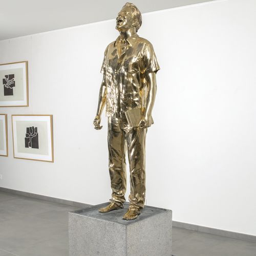 Fabre Jan, 1958 Belgique
L'homme qui pleure et qui rit (2004)
Sculpture
Bronze
P&hellip;