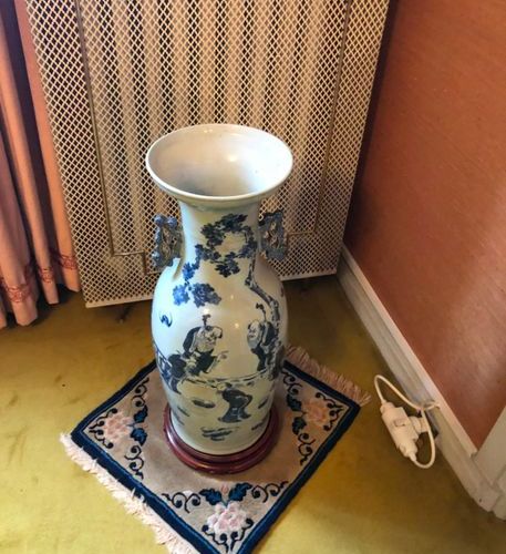 Null Grande vase en porcelaine. CHINE