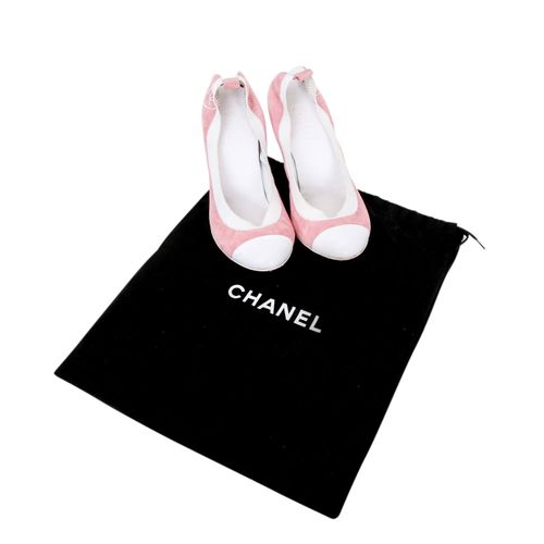 CHANEL Pumps, Gr. 39. Zapatos de salón CHANEL, talla 39. Modelo elástico en ante&hellip;