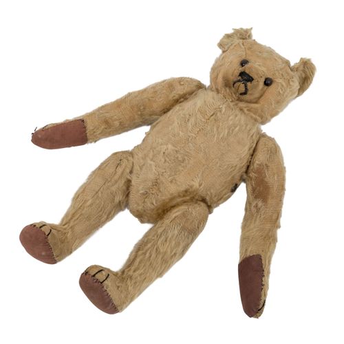 BING früher Teddybär, nach 1910, BING早期的泰迪熊，1910年后，右边的纽扣上有 "GBN "的字样，浅棕色的马海毛绒，尖尖&hellip;
