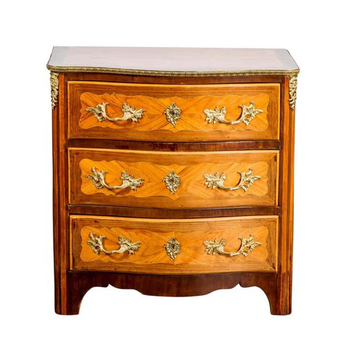 Kommode CHEST OF DRAWERS 

France, 19th century, corpus with various woods inlai&hellip;