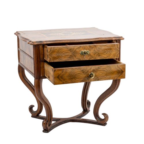 LOUIS PHILIPPE-KONSOLE LOUIS PHILIPPE CONSOLE

Mid 19th century, walnut on conif&hellip;