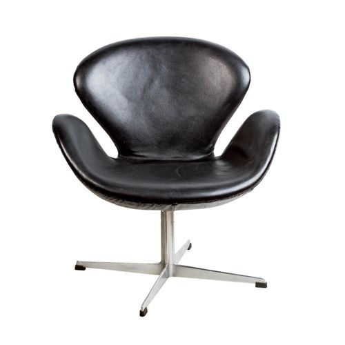 JACOBSEN, ARNE "SWAN CHAIR" 雅克布森，阿纳 "天鹅椅"

阿纳-雅克布森，天鹅椅，型号3320，设计于1957-1958年，作为哥本&hellip;