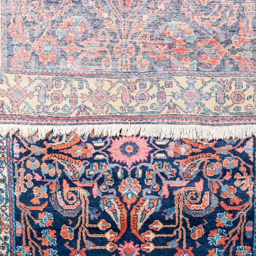 Orientteppich. PERSIEN, um 1930/40, 280x146 cm. 东方地毯。波斯，约1930/40，280x146厘米。蓝色花纹装&hellip;
