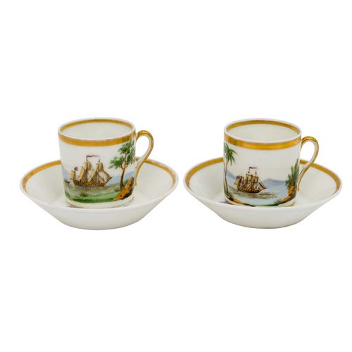 2 Ansichtentassen mit Untertassen, 19. Jh. 2个景观杯与茶托，19世纪。白瓷，金边，多色画的商船场景。无品牌，有摩擦，&hellip;
