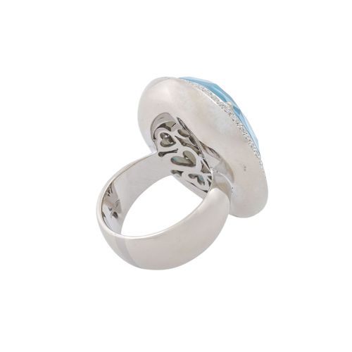 Ring mit Topas auf Perlmutt und Brillanten ca. 1 ct, Ring with pear-cut faceted &hellip;