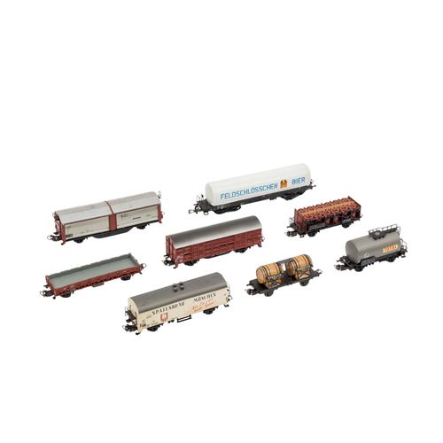 MÄRKLIN Konvolut aus 2 Lokomotiven und 15 Güterwagen, Spur H0, MÄRKLIN车队由2辆机车和15&hellip;