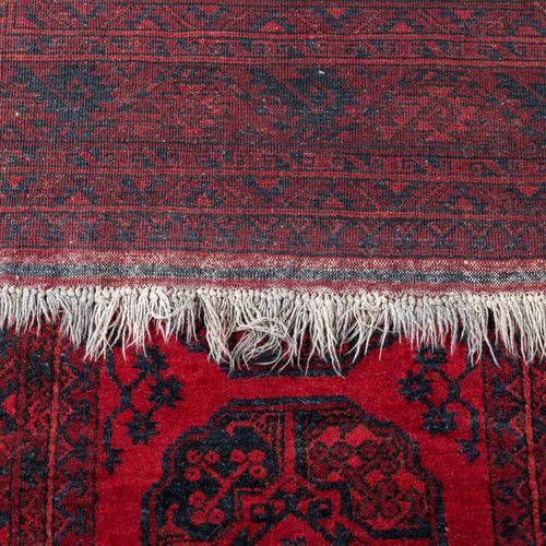 Konvolut: 3 dörfliche Teppiche, um 1950 Lot mixte : 3 tapis de village, vers 195&hellip;