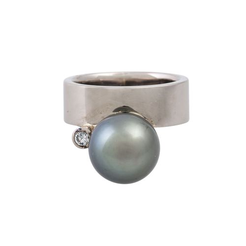 Ring mit Tahitiperle und kleinem Brillant von 0,06 ct, Anello con perla coltivat&hellip;