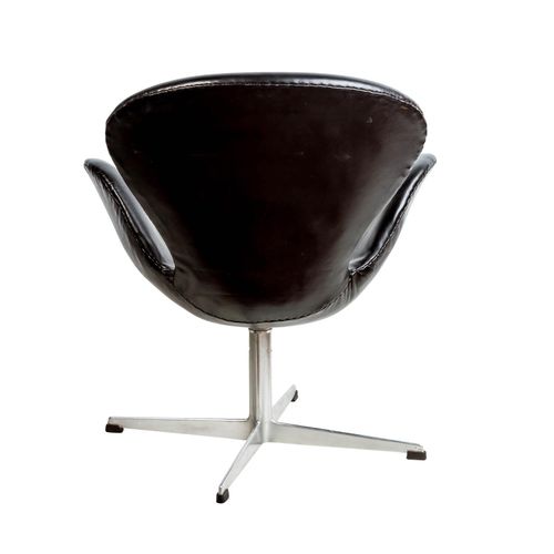 JACOBSEN, ARNE "SWAN CHAIR" 雅克布森，阿纳 "天鹅椅"

阿纳-雅克布森，天鹅椅，型号3320，设计于1957-1958年，作为哥本&hellip;