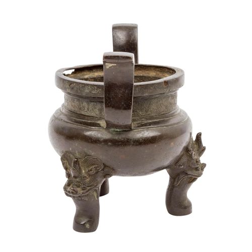 Weihrauchbrenner aus Bronze. CHINA, Qing-Dynastie 1644-1911. Un incensario de br&hellip;