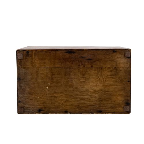 Konvolut: 2-tlg.: tea caddy und Mörser, 19. Jh.: 1.) Box-shaped mahogany tea che&hellip;