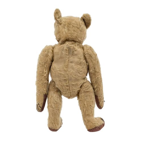 BING früher Teddybär, nach 1910, BING早期的泰迪熊，1910年后，右边的纽扣上有 "GBN "的字样，浅棕色的马海毛绒，尖尖&hellip;