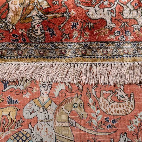 2 Orientteppiche aus Seide: 2 oriental silken carpets: 1.)TURKEY, 122x83 cm, red&hellip;