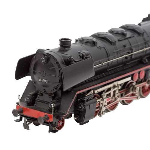 MÄRKLIN Konvolut aus zwei Lokomotiven und 20 Güterwagen, Spur H0, Convoi MÄRKLIN&hellip;