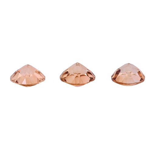 Konvolut 3 Topase von 15,65 ct Lot de 3 topazes totalisant 15.65 ct, bon état. T&hellip;