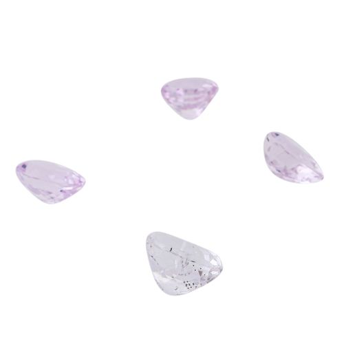 Konvolut 4 Kunzite zus. 27 ct, 一捆4颗昆仑石，共27克拉，最大的石头约14.7x9.7x9.6毫米（长宽），有明显的使用痕迹，其&hellip;