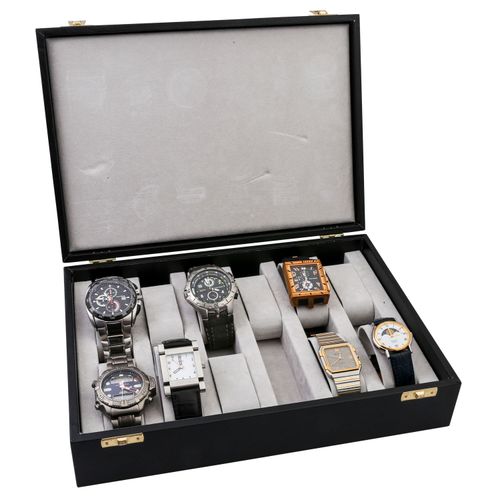 KONVOLUT 7x Armbanduhr und 1x Uhrenaufbewahrungsbox. FASCICOLO di 7x orologio da&hellip;