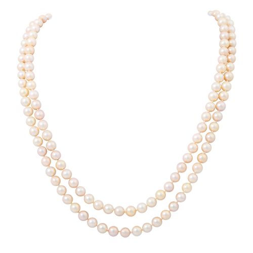 Konvolut Perlenschmuck, Lot de bijoux en perles : 2 pendentifs Akoya (L : env. 1&hellip;