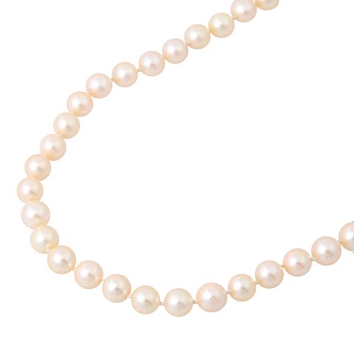 Akoya Zuchtperlkette, Akoya cultured pearls necklace, ca. 7,5 mm. Clasp 14K WG w&hellip;