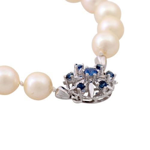 Akoya Zuchtperlkette, Collier Akoya cultured pearls, env. 7,5 mm. Clasp 14K WG a&hellip;