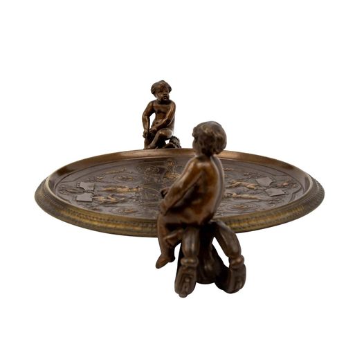 HISTORISMUS TAFELAUFSATZ CENTRE DE TABLE HISTORIÉ

Fin du XIXe siècle, bronze, p&hellip;