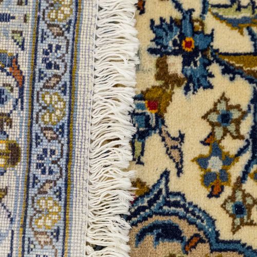 Orientteppich. KESHAN/IRAN, 20. Jh., 400x300 cm. Tapis oriental. KASHAN/IRAN, 20&hellip;