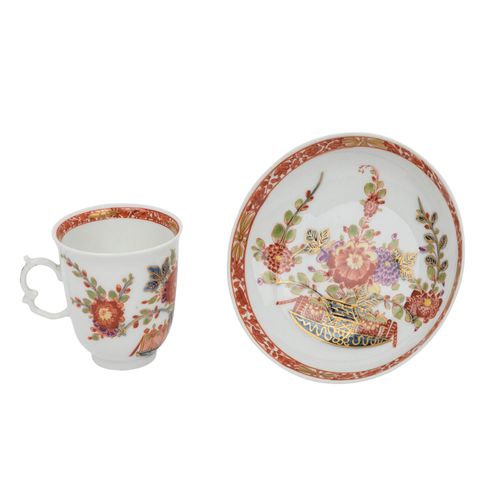 MEISSEN Mokkatasse mit Untertasse, 1765-1774 MEISSEN mocha cup with saucer, 1765&hellip;