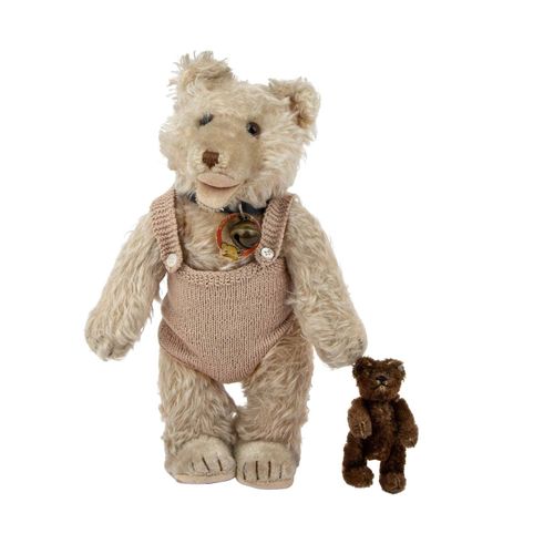 STEIFF Teddy-Baby und Miniatur -Teddy, um 1950. STEIFF泰迪宝宝和迷你泰迪，1950年左右。1949年的泰迪&hellip;
