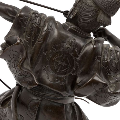 Bronze eines Bogenschützen. JAPAN, Meiji-Periode (1868-1912). Bronce de un arque&hellip;