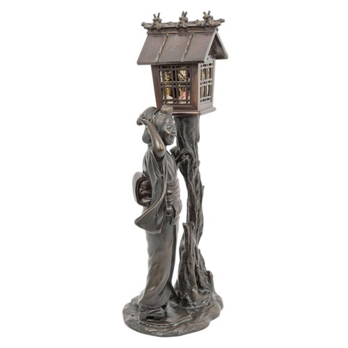 Bronze einer Geisha mit Baumhaus als Lampe. JAPAN. Bronzo di una geisha con casa&hellip;