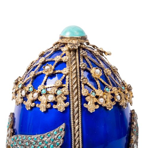 RUSSLAND aufklappbares Zier-Ei mit Reiterstandbild im Fabergé-Stil, 20. Jh. RUSS&hellip;