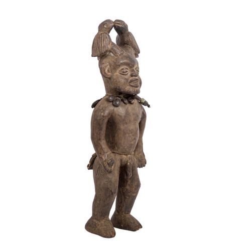 Skulptur einer magischen männlichen Figur. KAMERUN/AFRIKA, um 1900 oder älter. 神&hellip;