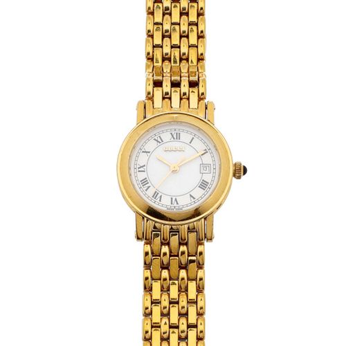 GUCCI VINTAGE Armbanduhr. GUCCI VINTAGE watch.Gold-coloured model with Roman num&hellip;