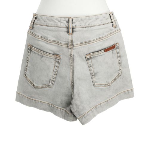 Shorts Konvolut, Gr. 36. Conjunto de pantalones cortos, talla 36. LOUIS VUITTON/&hellip;