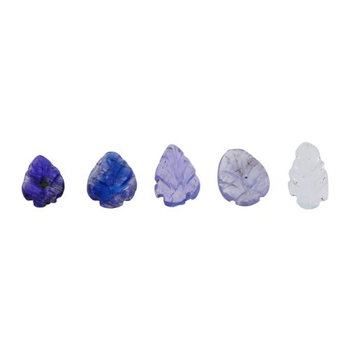 Null Bundle of 110 tanzanite totaling ca. 59 ct with leaf carvings. Mint condito&hellip;