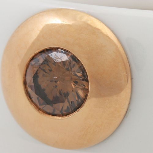 Null 白色陶瓷戒指，镶有约0.5克拉的钻石，约为花色棕色/SI2，镶嵌。和环形轨道RSG 18K，内凸，13.7克，RW：约54，21世纪，磨损痕迹很小，制&hellip;