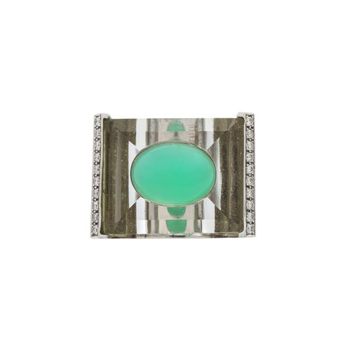 Null 奢侈的戒指，岩石水晶上的绿玉髓，钻石共约0.4克拉，良好的颜色和清晰度，18K，51.5克，RW：57，戒指头约2.3x3厘米，20/21世纪，轻微的&hellip;