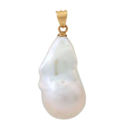 Null 带大型南海珍珠的吊坠，直径约15.5毫米的养殖珍珠，正面光泽非常好，14K的孔眼，7.5克，长：约3.5厘米，20/21世纪，略有磨损痕迹。