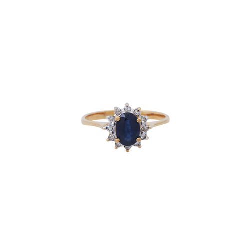 Null 由蓝宝石和钻石组成的3件套珠宝，共约0.50克拉，颜色和净度中等偏上，戒指、耳环、吊坠由18K gG制成，9.4克，RW：54/14，20世纪下半叶，&hellip;