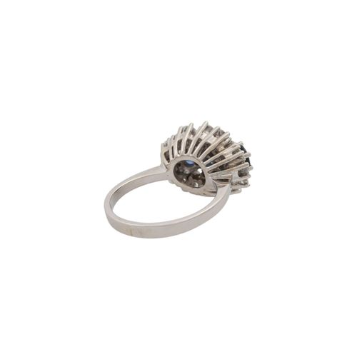 Null Ring mit Saphiren und Brillanten von zus. Ca. 0,91 ct, gute Farbe u. Reinhe&hellip;