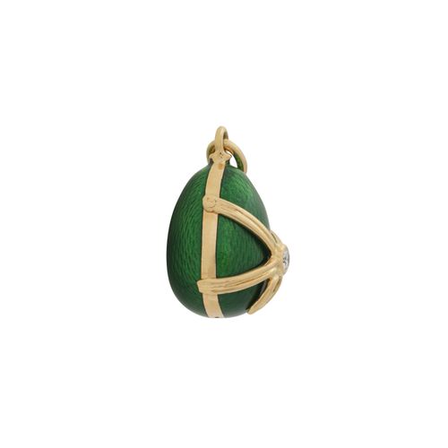 Null FABERGÉ by VICTOR MAYER Ciondolo "Uovo", GG 18K, smalto verde, 6,8 gr, l: c&hellip;