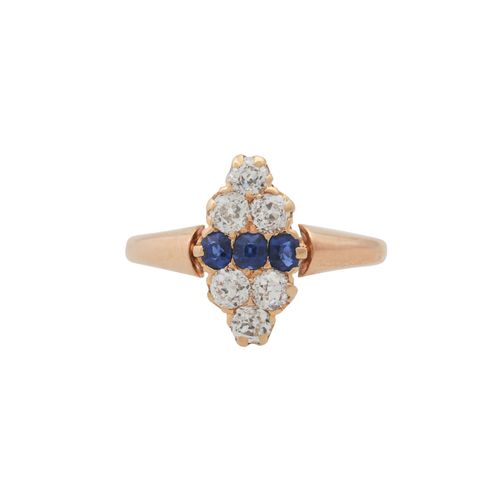 Null 装饰艺术戒指，镶有老式切割钻石，总重约0.35克拉，颜色和净度良好，还有合成蓝宝石。 RSG 14K, 2,8g.RW: 55，20世纪初，就年龄而言&hellip;