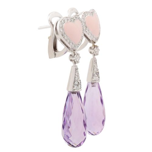 Null Pair of ear hangers with amethysts and brilliant-cut diamonds totalling ca.&hellip;