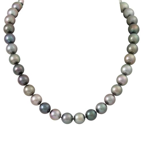 Null Tahitian pearl necklace, 37 fine cultured pearls ca. 11-12 mm in slightly d&hellip;