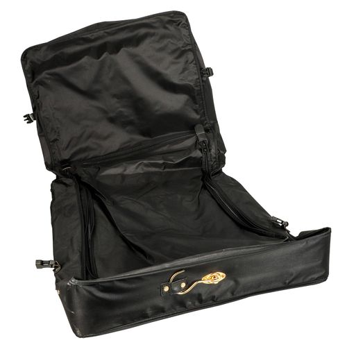 Null MCM VINTAGE garment bag. Model in black embossed logo structure. With coat &hellip;