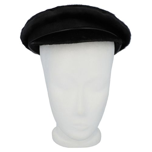 Null Chapeau HERMÈS, taille 56. Chapeau noir à bord court. Doublure intérieure e&hellip;