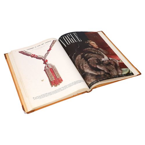 Null Magazines FEMINA and VOGUE, 1920s, bound, mostly without title page. Lightl&hellip;